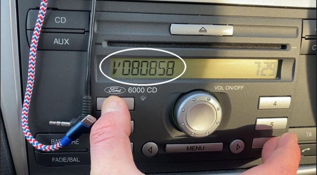 FORD ARAÇLARDA RADYO KODU NASIL BULUNUR?